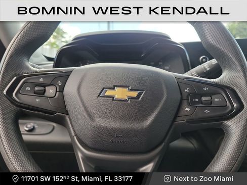 Used 2024 Chevrolet Trax LS w/ LS Convenience Package image 11