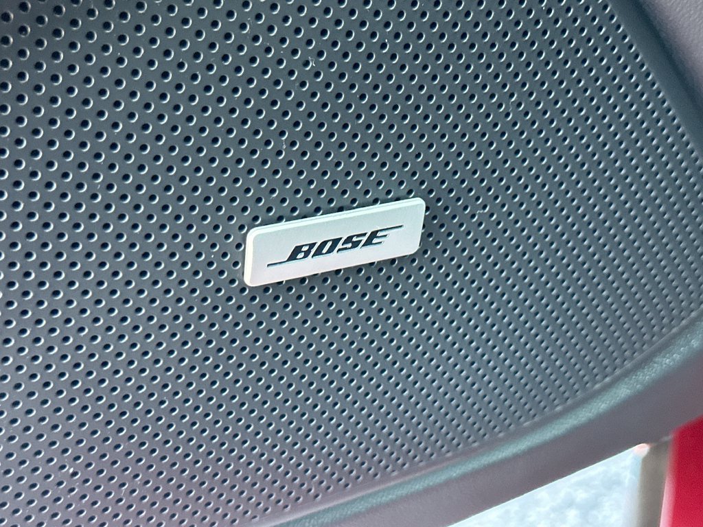 Used 2023 Chevrolet Camaro LT w/ Technology Package RWD image 18