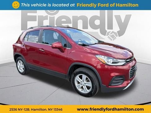 Used 2020 Chevrolet Trax LT w/ Driver Confidence Package AWD/4WD image 11