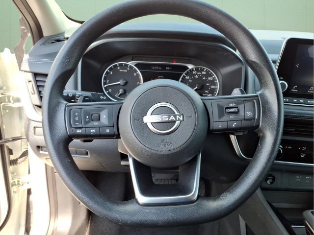Used 2024 Nissan Rogue S AWD/4WD image 23