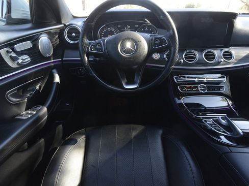 Used 2017 Mercedes-Benz E 300 image 19