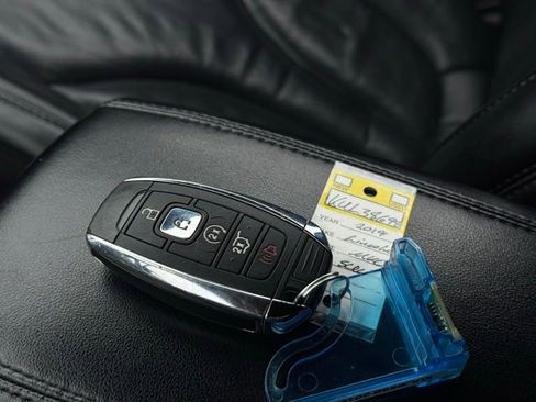 Used 2019 Lincoln MKC Select w/ Select Plus Package image 39