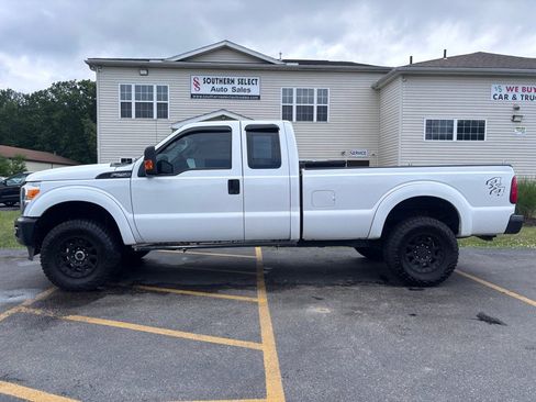 Used 2016 Ford F250 XL w/ Power Equipment Group AWD/4WD image 1
