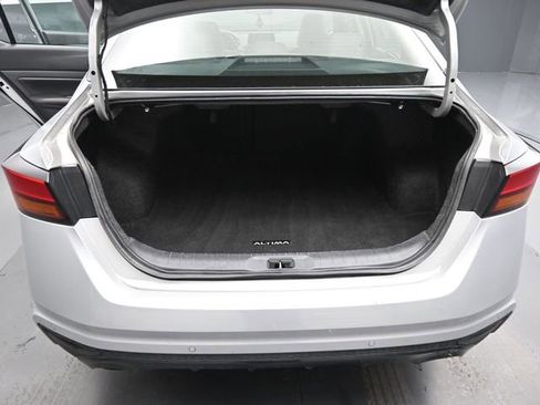 Used 2023 Nissan Altima 2.5 SR image 19
