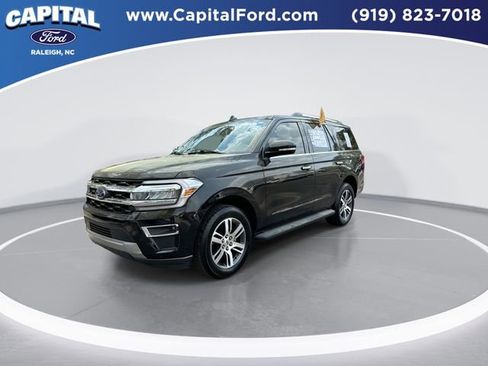 Certified 2024 Ford Expedition Limited RWD image 4