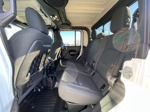 Used 2021 Jeep Gladiator Rubicon w/ Trailer Tow Package image 19