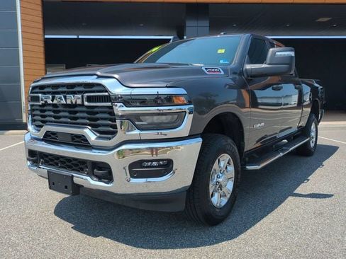 Used 2026 RAM 2500 Big Horn AWD/4WD image 8