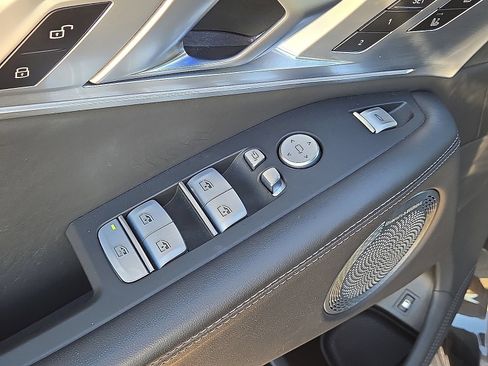Used 2023 BMW XM AWD/4WD image 21