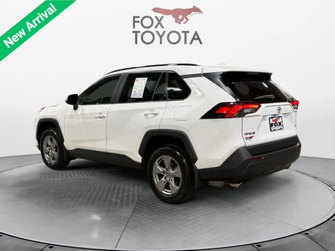 Used 2024 Toyota RAV4 XLE w/ Convenience Package FWD image 4