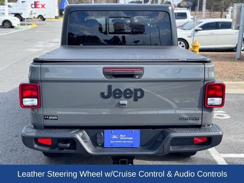 Used 2021 Jeep Gladiator Sport AWD/4WD image 6