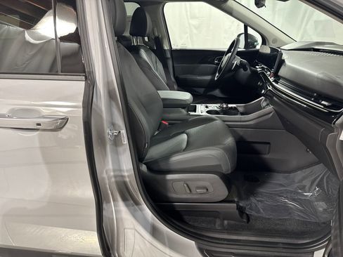 New 2026 Kia Carnival SX Prestige FWD image 32