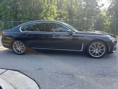 Used 2020 BMW 740i RWD image 12