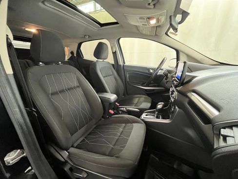 Used 2020 Ford EcoSport SE w/ SE Convenience Package image 12