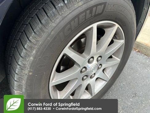 Used 2017 Buick Enclave Leather image 18