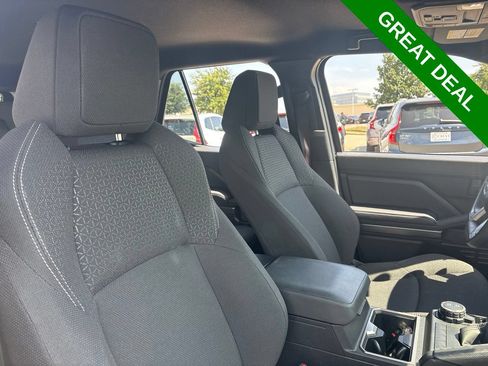 Used 2025 Toyota 4Runner SR5 AWD/4WD image 12