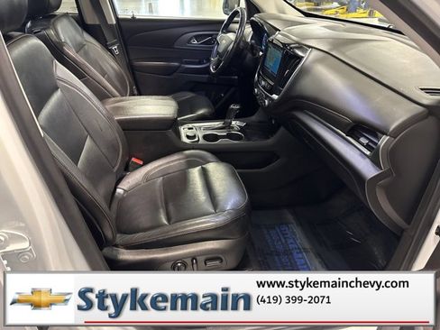 Used 2018 Chevrolet Traverse Premier w/ Driver Confidence II Package image 23