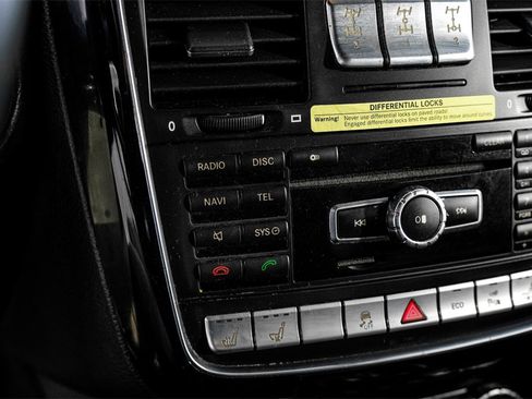 Used 2014 Mercedes-Benz G 63 AMG 4MATIC image 25