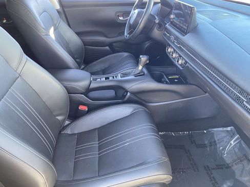 Certified 2024 Honda HR-V EX-L image 9