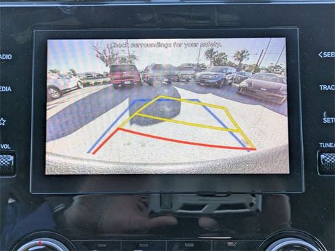 Used 2024 Hyundai Santa Cruz SE image 21