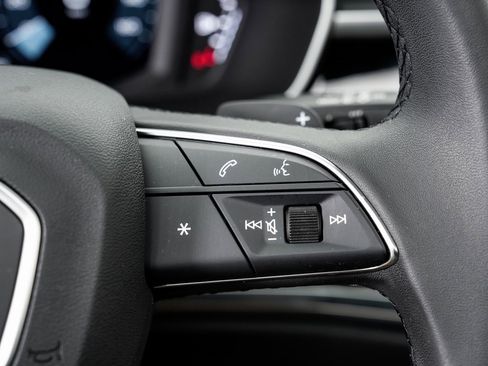 Certified 2025 Audi Q3 2.0T Premium Plus w/ Premium Plus Package image 13