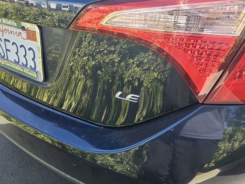 Used 2017 Toyota Corolla LE image 5
