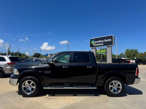Used 2015 RAM 1500 Laramie w/ Convenience Group AWD/4WD image 3