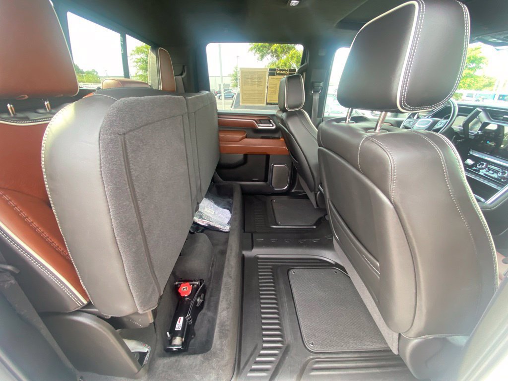 Used 2024 GMC Sierra 2500 Denali Ultimate AWD/4WD image 27