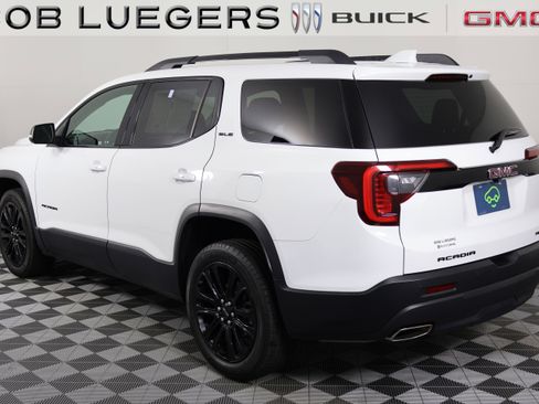 Used 2023 GMC Acadia SLE w/ Driver Convenience Package AWD/4WD image 4