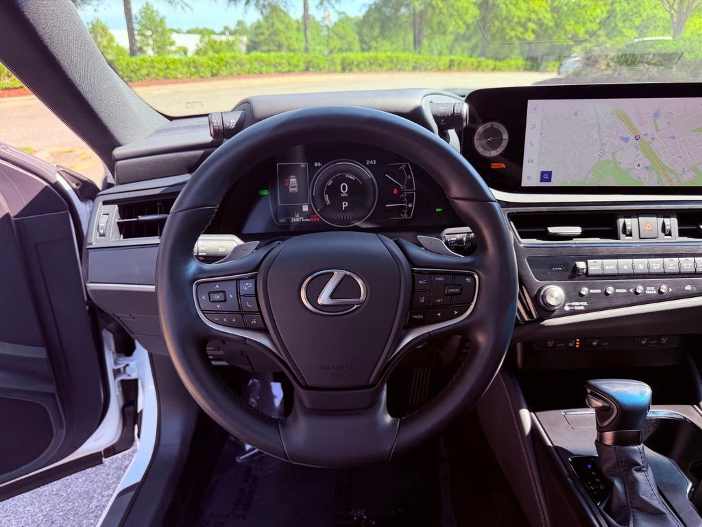 Certified 2025 Lexus ES 300h w/ Premium Package FWD image 20