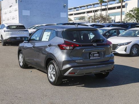 New 2025 Nissan Kicks Play S FWD image 6