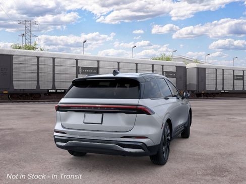 New 2026 Lincoln Nautilus Reserve AWD/4WD image 32