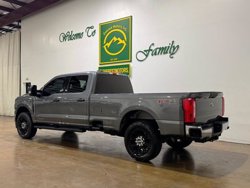 Used 2024 Ford F250 XLT AWD/4WD image 6