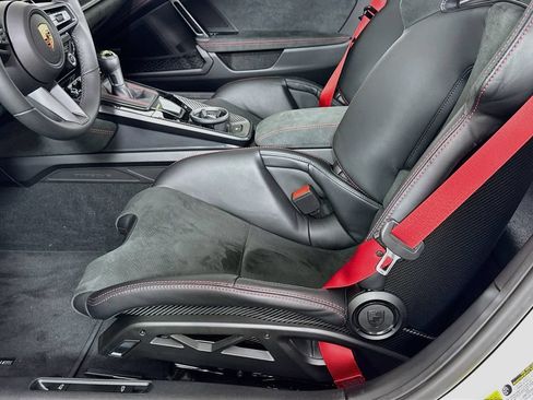Certified 2026 Porsche 911 GT3 RWD image 21