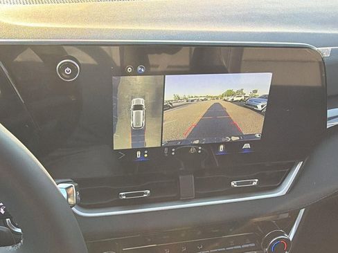 New 2026 Chevrolet Equinox LT FWD image 23