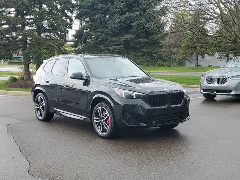 New 2026 BMW X1 xDrive28i w/ Technology Package AWD/4WD image 4