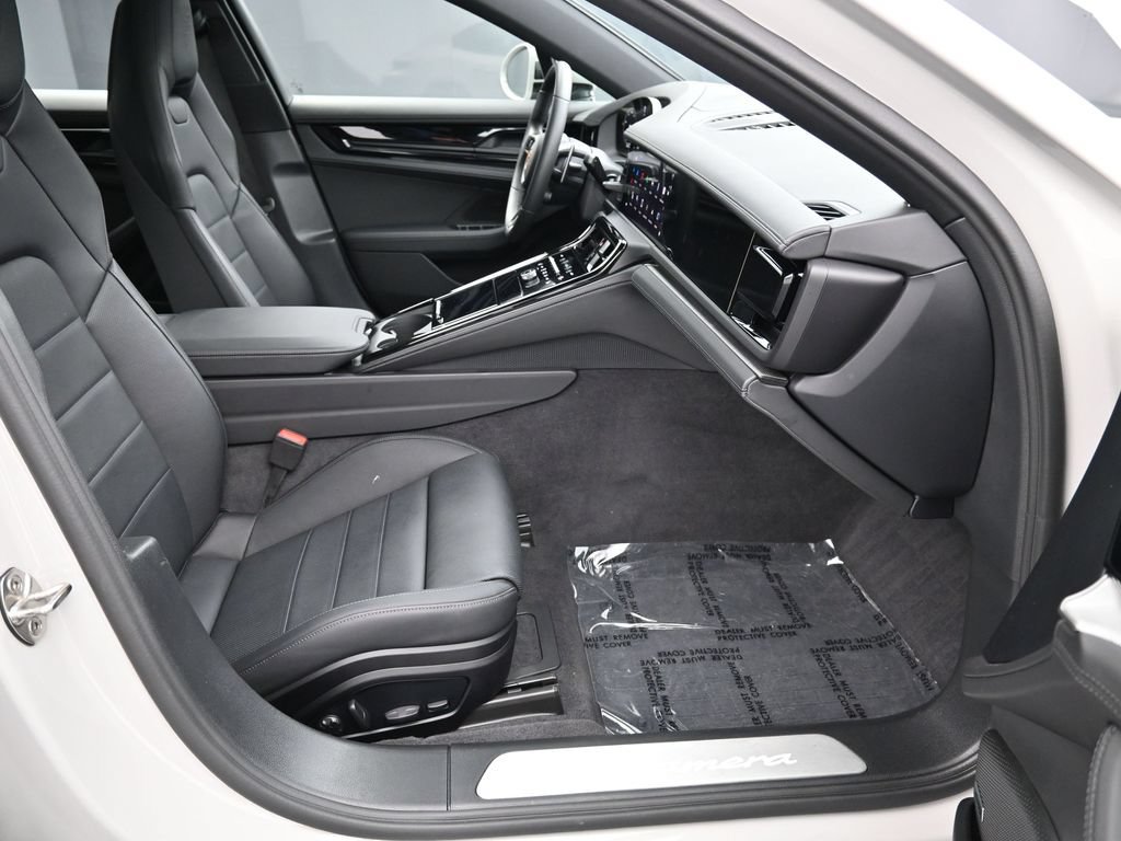 Certified 2025 Porsche Panamera RWD image 28