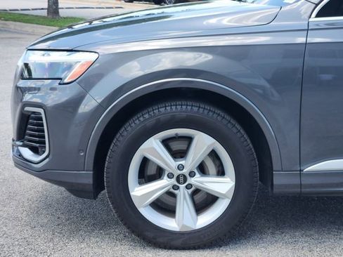 Used 2025 Audi Q7 3.0T Premium w/ Convenience Package AWD/4WD image 5