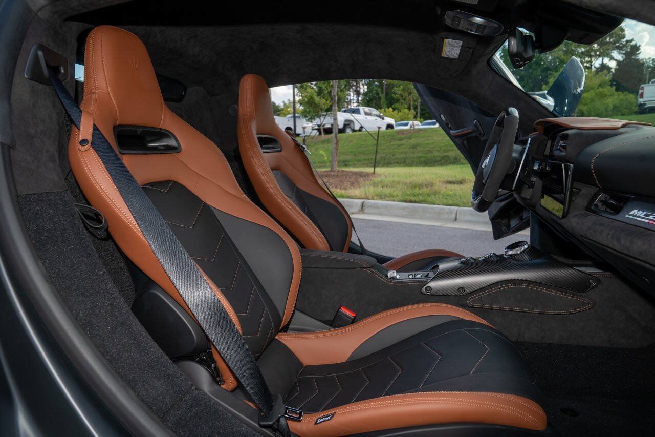 Used 2023 Maserati MC20 Coupe RWD image 27