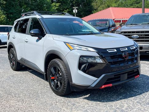 Used 2025 Nissan Rogue SV w/ Rock Creek Premium Package AWD/4WD image 2