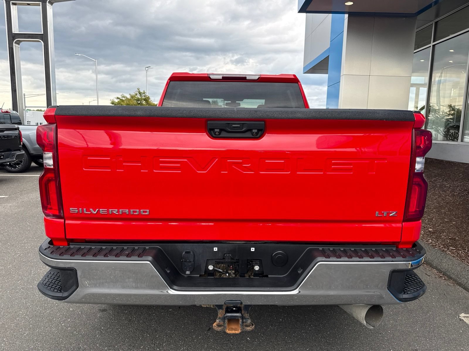 Used 2023 Chevrolet Silverado 2500 LTZ w/ Z71 Off-Road Package AWD/4WD image 8