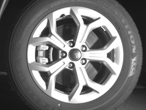 Used 2025 Jeep Compass Latitude image 11