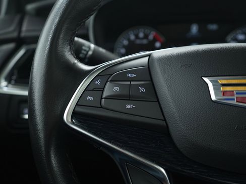 Used 2024 Cadillac XT5 Premium Luxury image 27