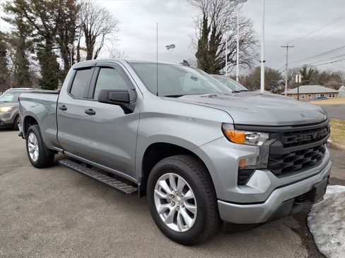 Used 2026 Chevrolet Silverado 1500 Custom image 4