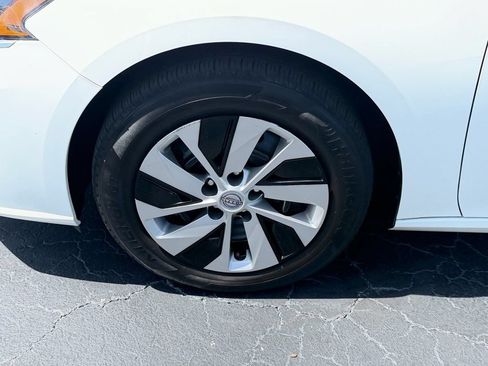 Used 2025 Nissan Altima 2.5 S FWD image 18