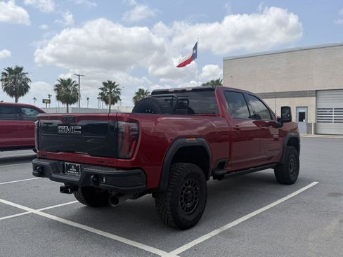 Used 2025 GMC Sierra 2500 AT4X AWD/4WD image 22
