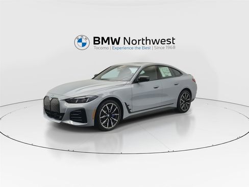 New 2025 BMW i4 xDrive40i w/ M Sport Package image 9