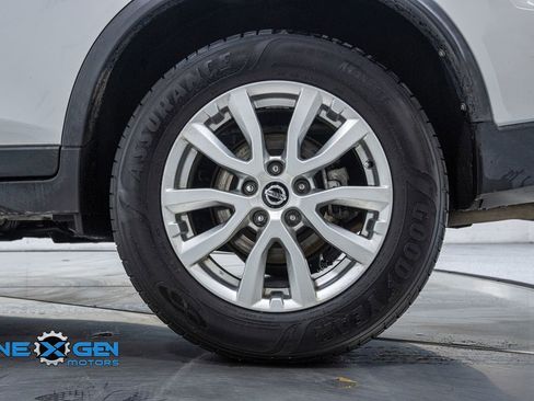 Used 2020 Nissan Rogue SV image 45