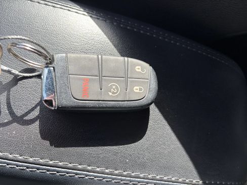 Used 2025 Jeep Compass Limited AWD/4WD image 21