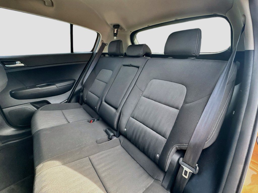 Used 2017 Kia Sportage LX AWD/4WD image 22