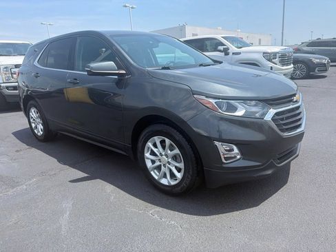 Used 2019 Chevrolet Equinox LT FWD image 3
